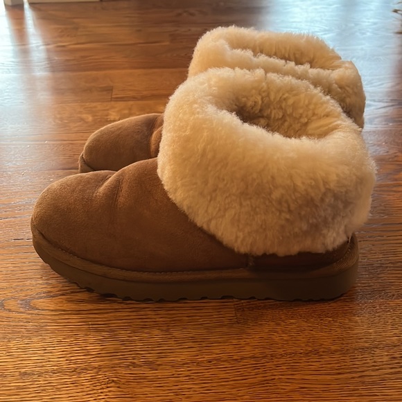 SOLD - Picture 2 of 7